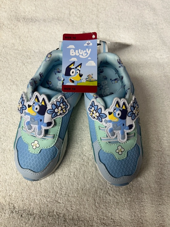 Ground Up Other - Bluey Light Blue Kids' Sneakers with Bluey Character